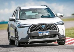 toyota corolla cross impuesto al lujo