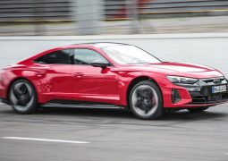 Audi RS E-Tron GT accion