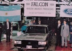 FORD FALCON ULTIMA UNIDAD