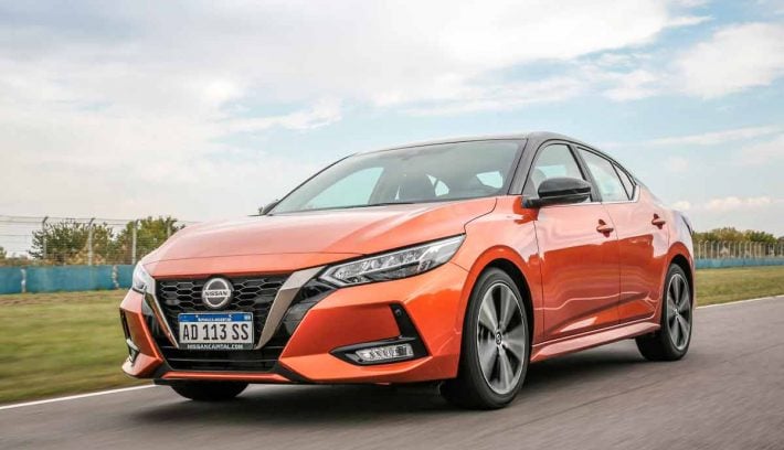 Nissan-Sentra-trompa