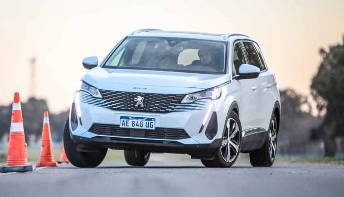 Peugeot-5008-trompa-4