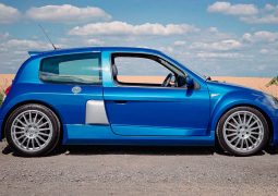 RENAULT CLIO V6 PERFIL