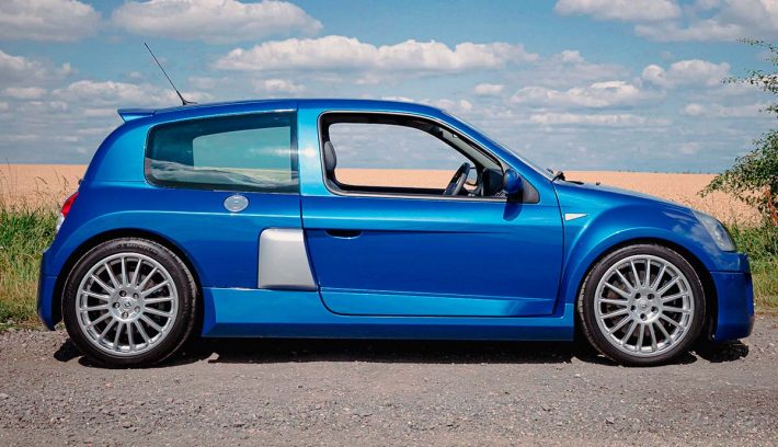 RENAULT CLIO V6 PERFIL