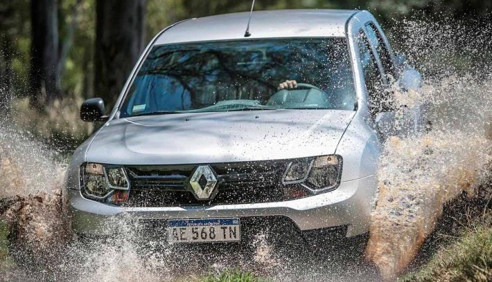 Renault-Duster-Oroch-trompa