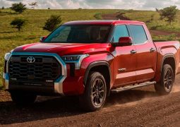 TOYOTA TUNDRA 2022 ACCION