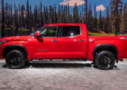 TOYOTA TUNDRA 2022