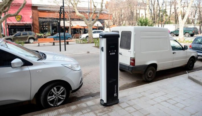 AUTOS HIBRIDOS Y ELECTRICOS PATENTE