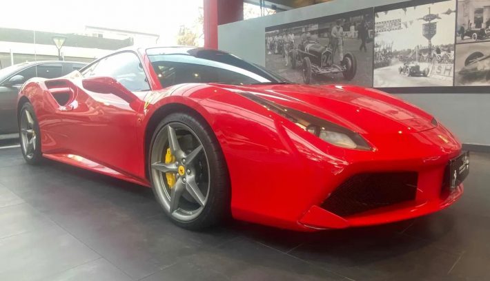 FERRARI 488 GTB FRENTE