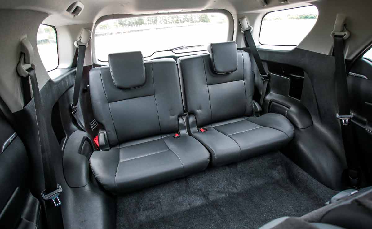 Toyota-SW4-asientos-2