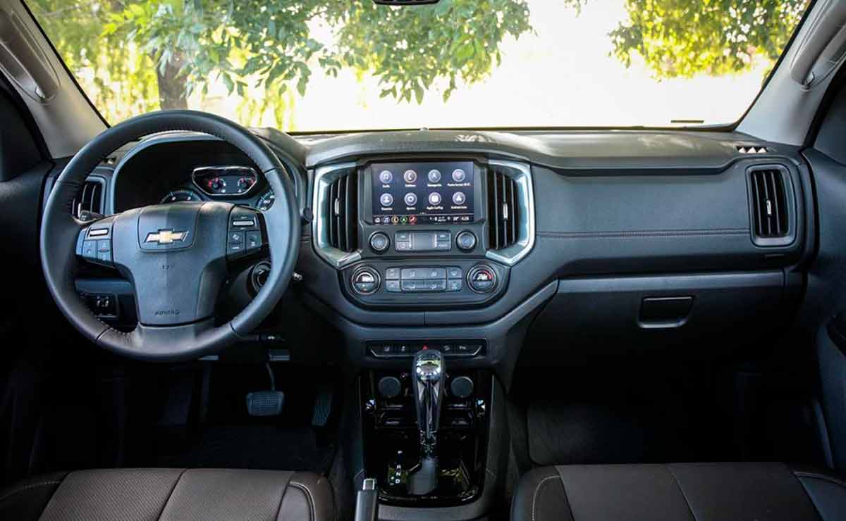 Chevrolet-S10-interior-2