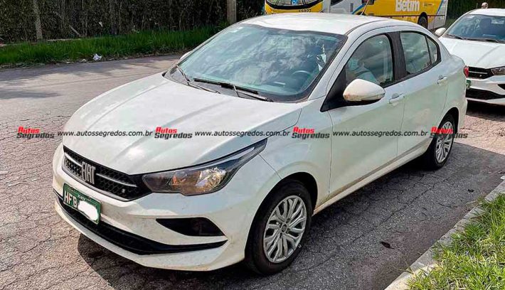 Fiat Cronos 1.0 frente