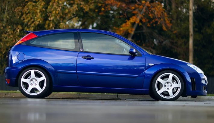 Ford Focus RS perfil