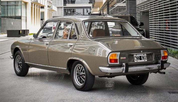 Peugeot 504 trasera