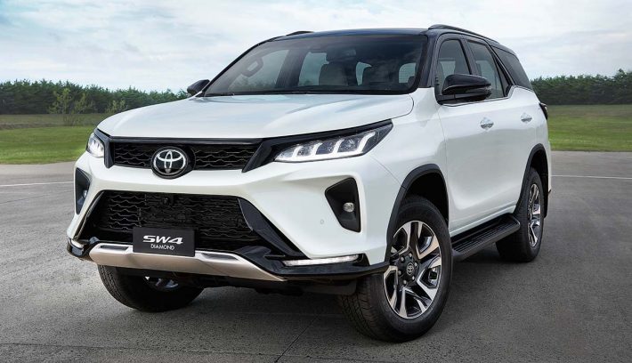 Toyota SW4 Diamond lanzamiento frente