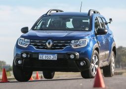 Renault Duster Master Test alce