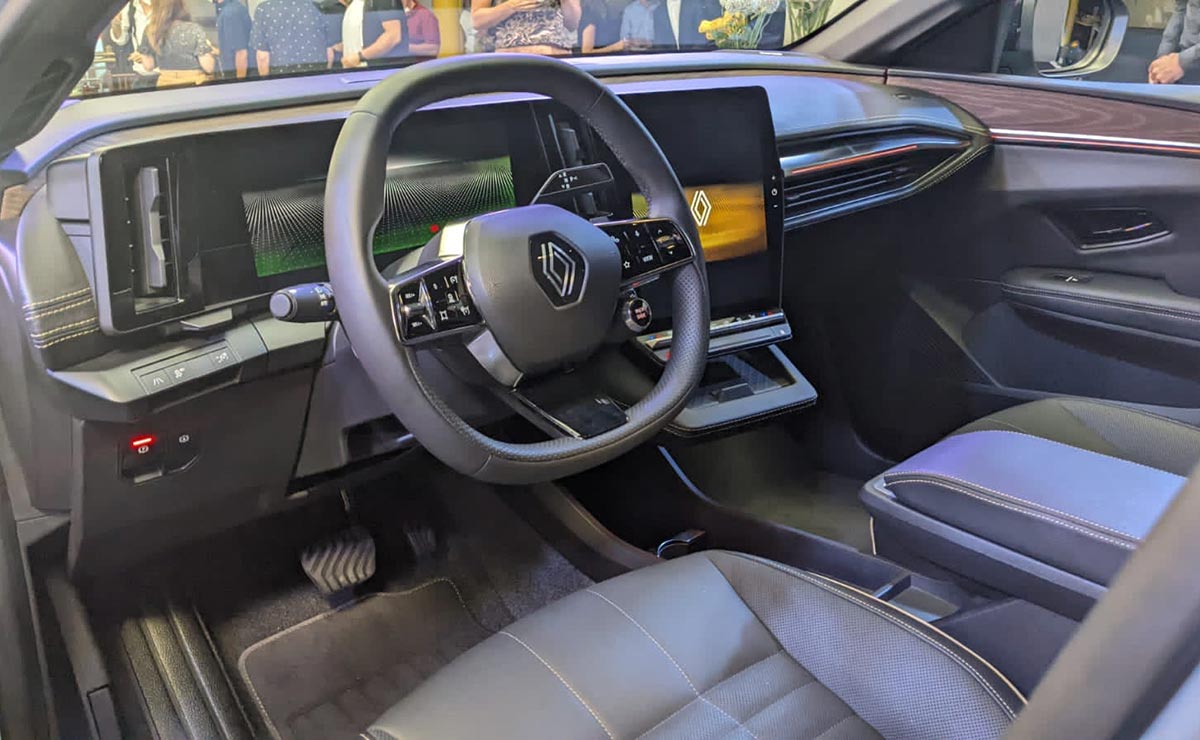 Renault Megane E-Tech interior