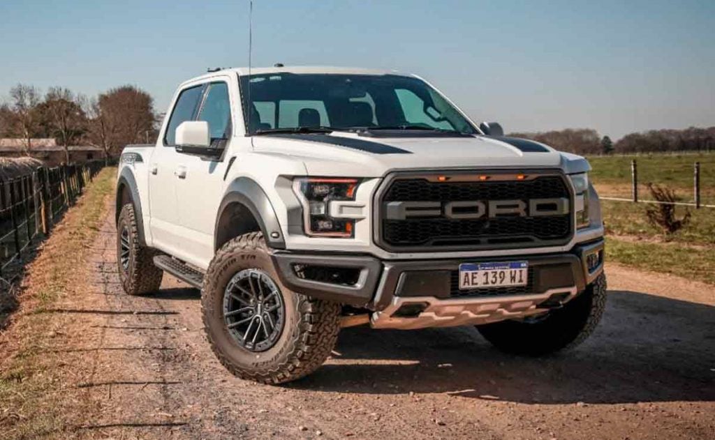 Test Drive Ford F-150 Raptor | Auto Test