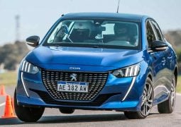 Peugeot-208-trompa-6