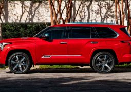 Toyota Sequoia 2023