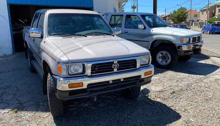 Dos Toyota Hilux 0km portada