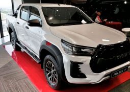 Nueva Toyota Hilux GR Sport portada