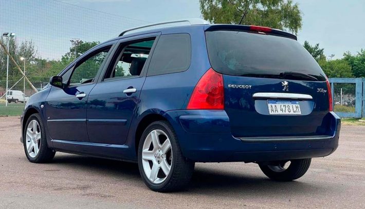 Peugeot 307 SW cola