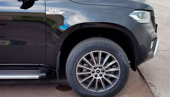 Pick up Mercedes-Benz Clase X llanta