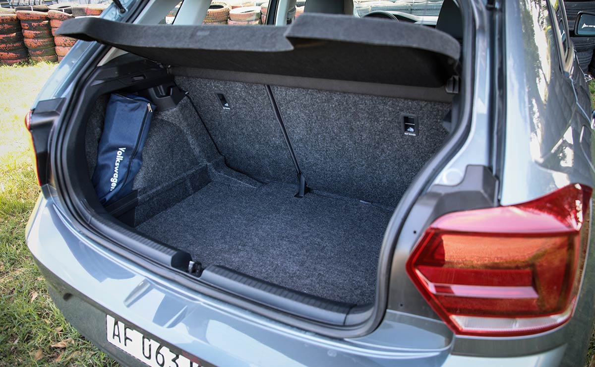 Volkswagen Polo highline test drive baúl