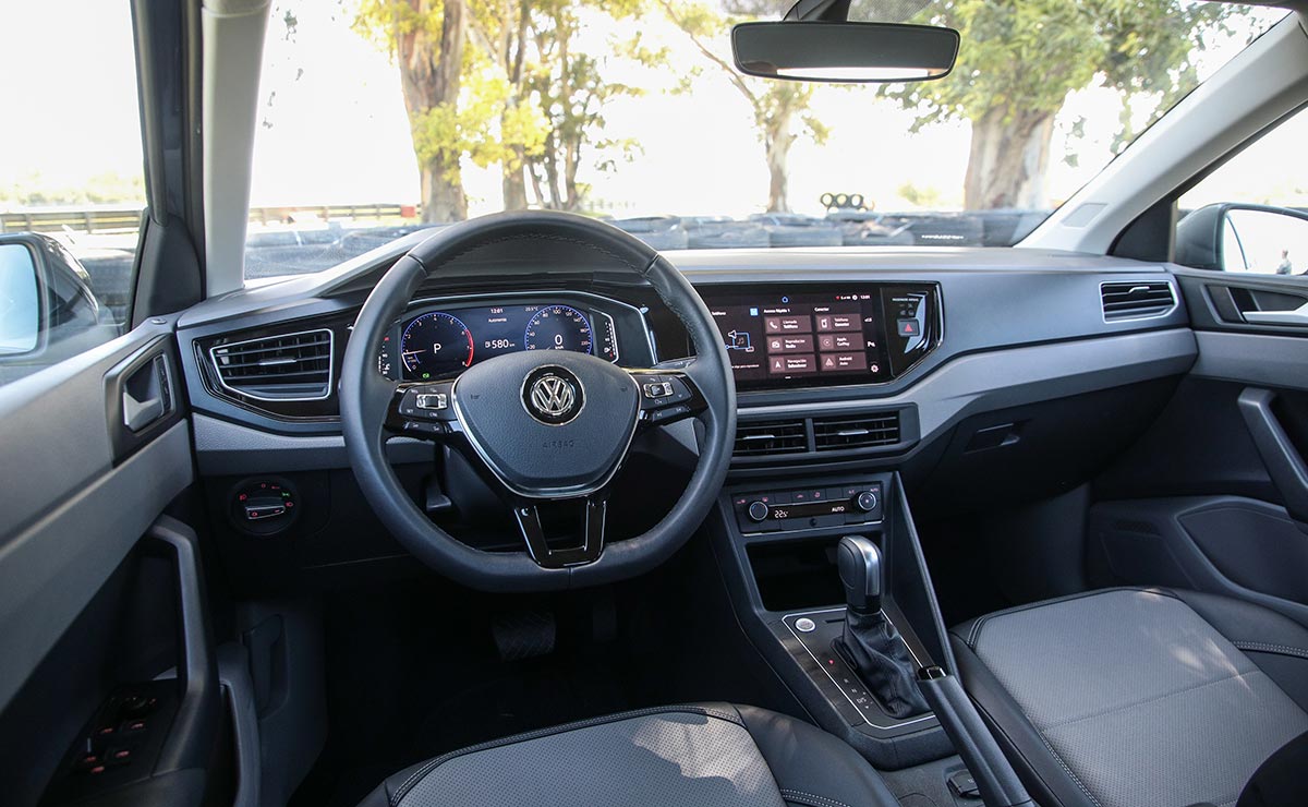 Volkswagen Polo highline test drive interior