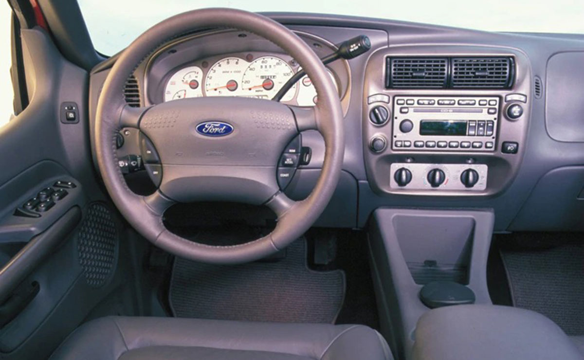 Ford Explorar Sport Trac interior