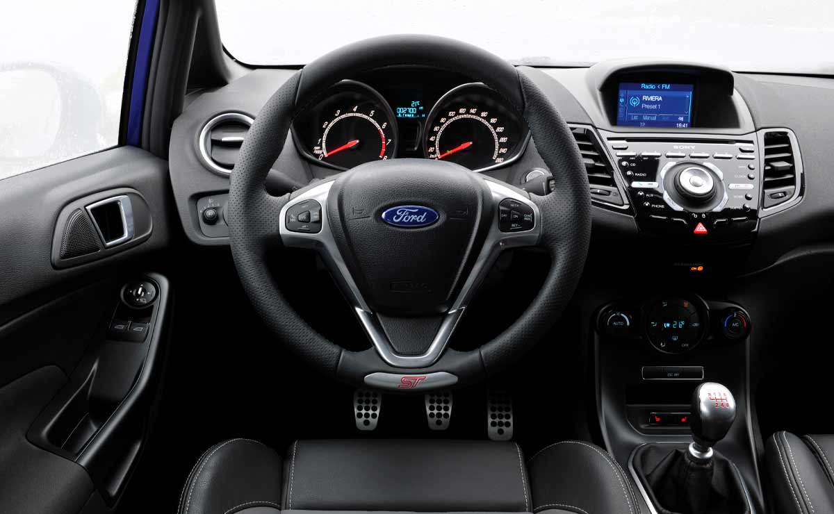 Ford-Fiesta-ST-interior