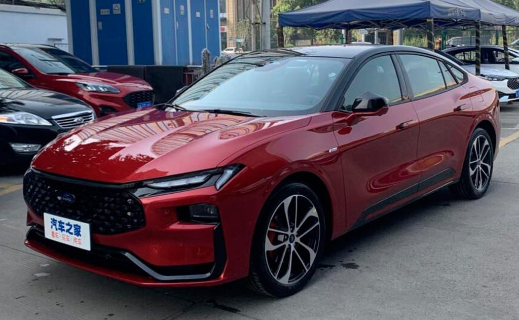 Ford Mondeo 2023 más imágenes sobre la nueva generación del sedán