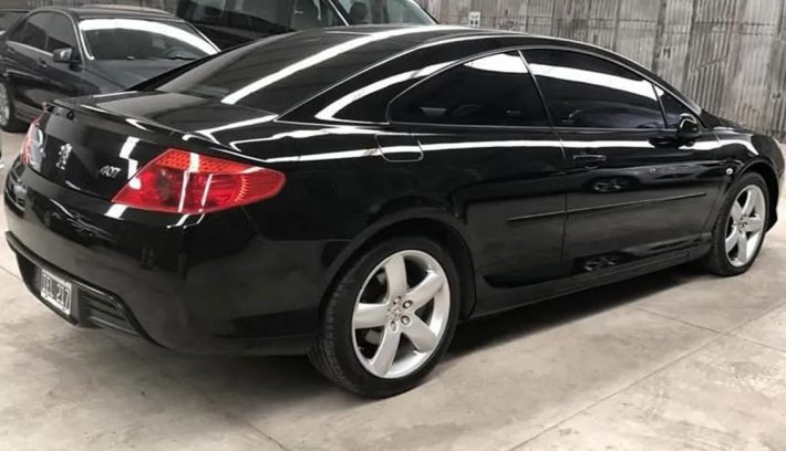 Peugeot 407 coupé portada