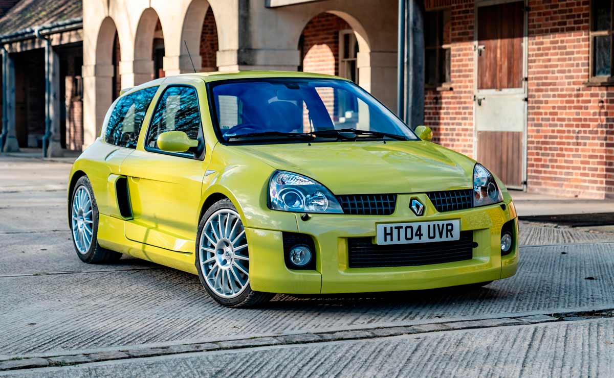 Renault-Clio-V6-trompa