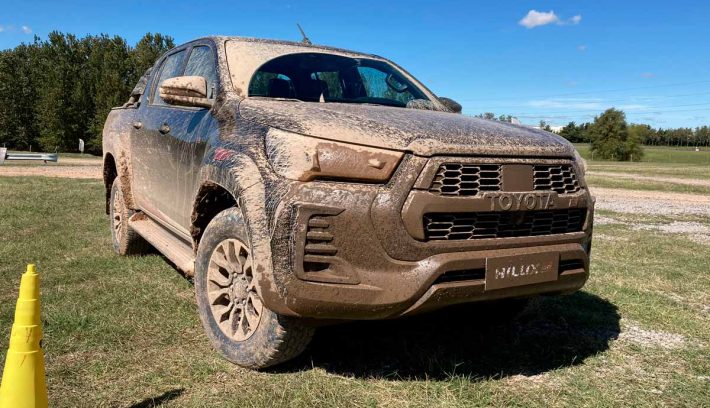 Toyota-Hilux-GRS