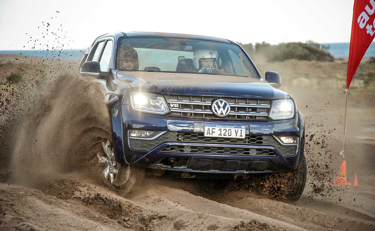 Volkswagen-Amarok-Master-Test-arena-destacada