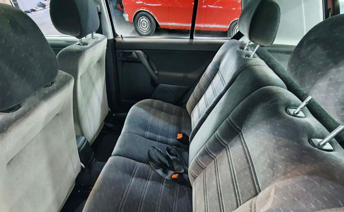 Volkswagen Golf GLX asientos