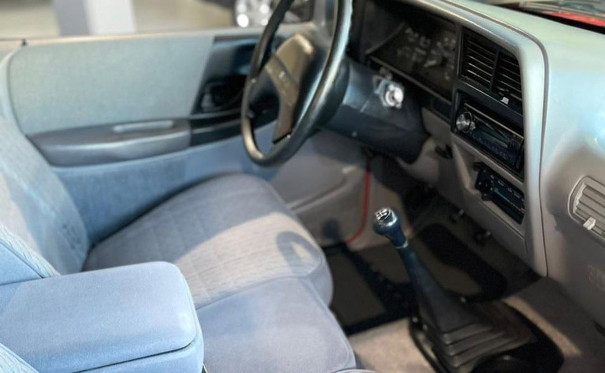 Ford Ranger Splash interior