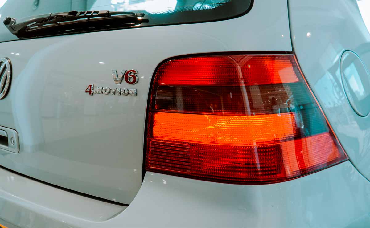 Volkswagen-Golf-V6-Faro
