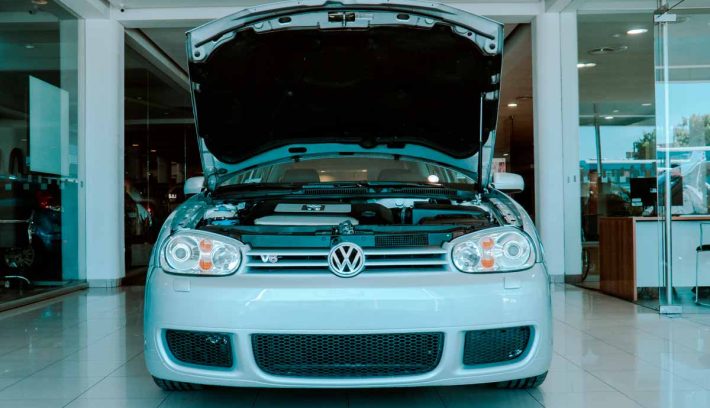 Volkswagen-Golf-V6-Trompa-3