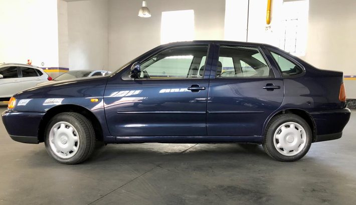 Volkswagen Polo Classic perfil