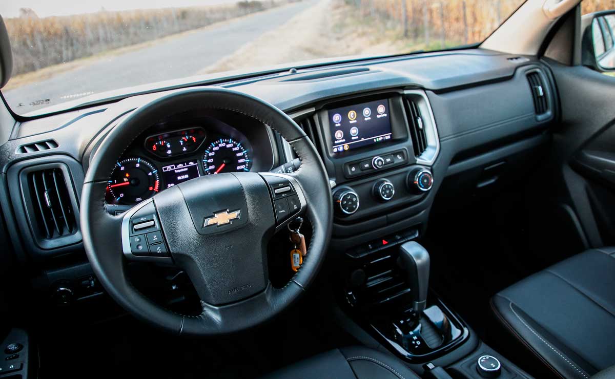 Chevrolet-S10-Z71-Interior-3