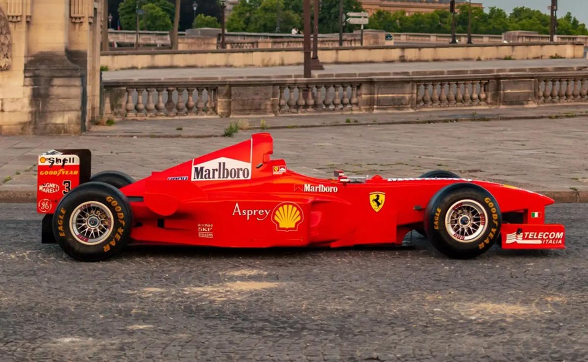 Ferrari F300 perfil