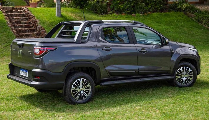 Fiat Strada Ranch perfil
