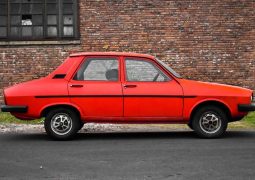 Renault 12 perfil