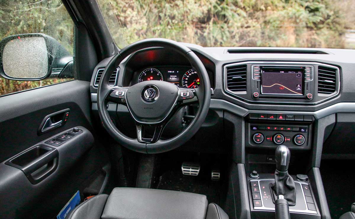Volkswagen-Amarok-V6-Interior-2