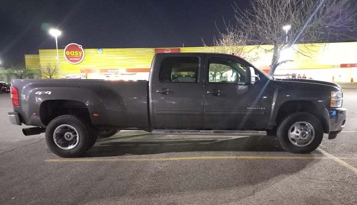 Chevrolet Silverado z71 perfil