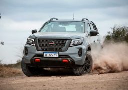 Nissan-Frontier-Pro4X-Trompa