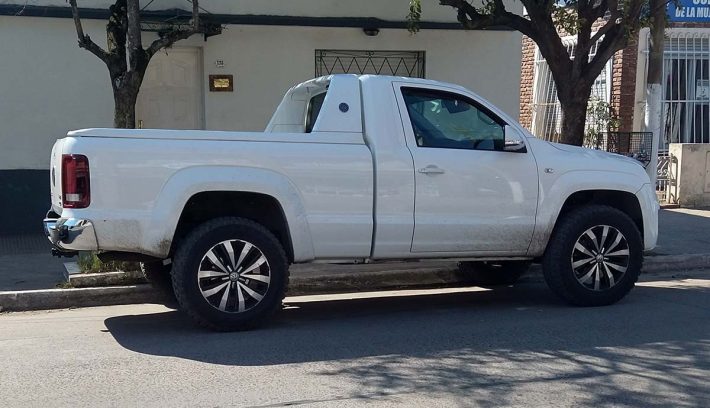 Volkswagen Amarok V6 cabina simple perfil