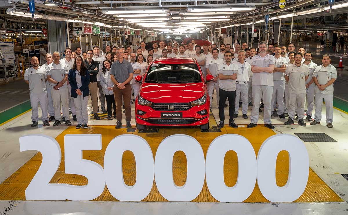 Fiat Cronos 250000